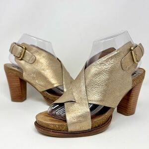 Sofft Cambria Cross Gold Leather Sandals Cork Platform Heels Open Toe Women 7.5